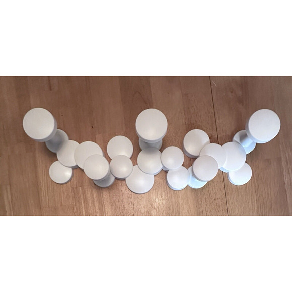 Umbra Bubble Wall Mounted Wall Rack –‎ Fun, Modern, Sleek, Space-Saving Hooks - Picture 3 of 7